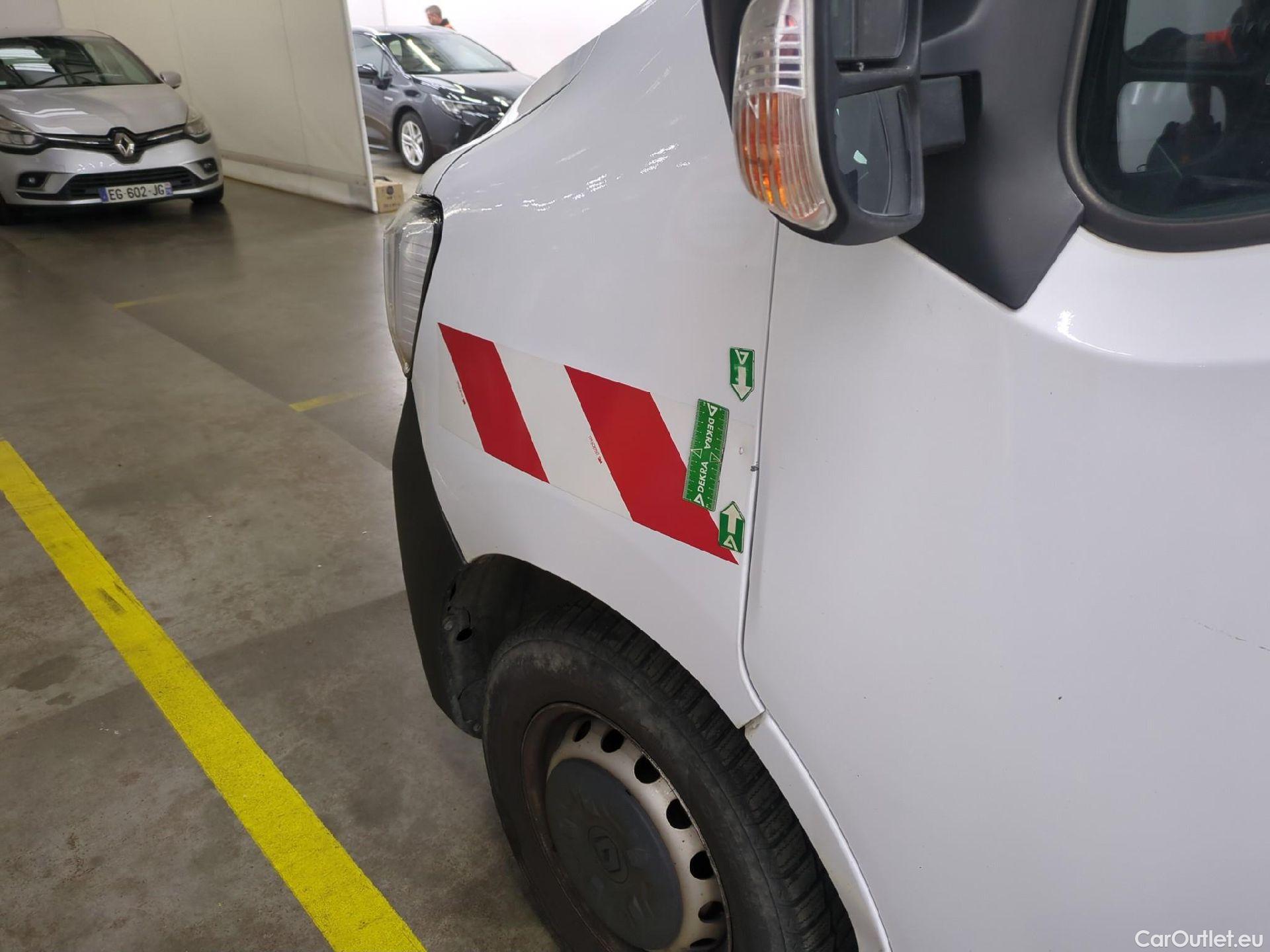  Renault  Master  III Fourgon L3H3 3 5 Grand Confort 2.3 dCi 135CV BVM6 E6dT #24