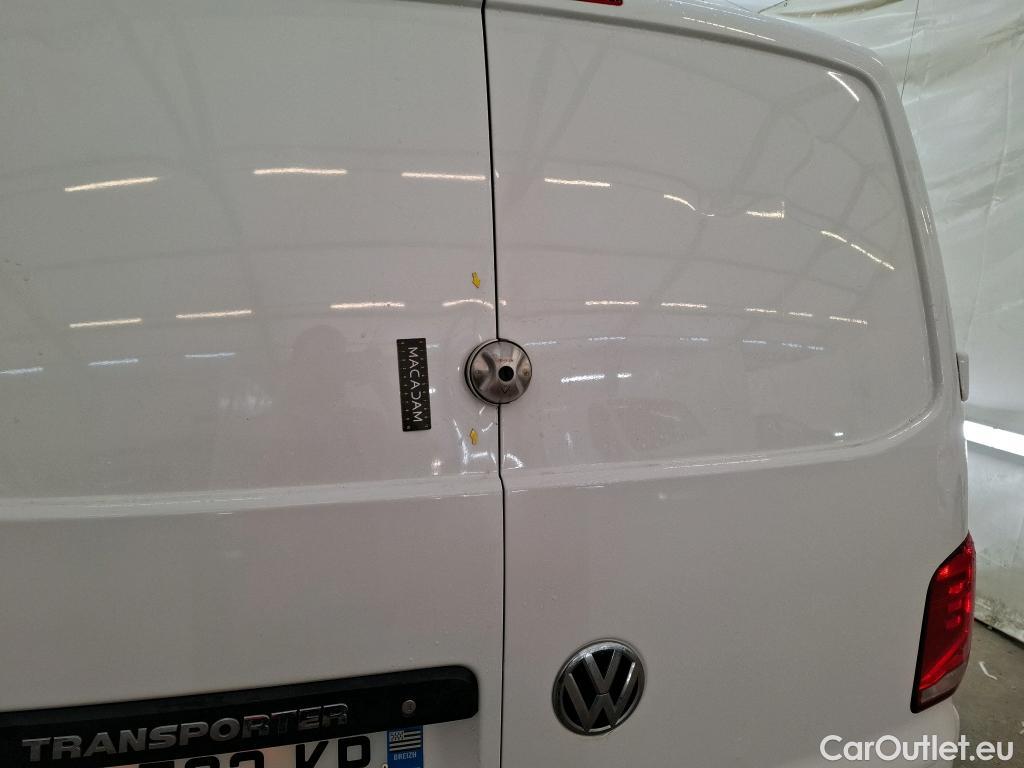  Volkswagen  Transporter VOLKSWAGEN  / 2019 / 4P / Fourgon tôlé 2.0 TDi 150 DSG7 L1H1 Business Line #4