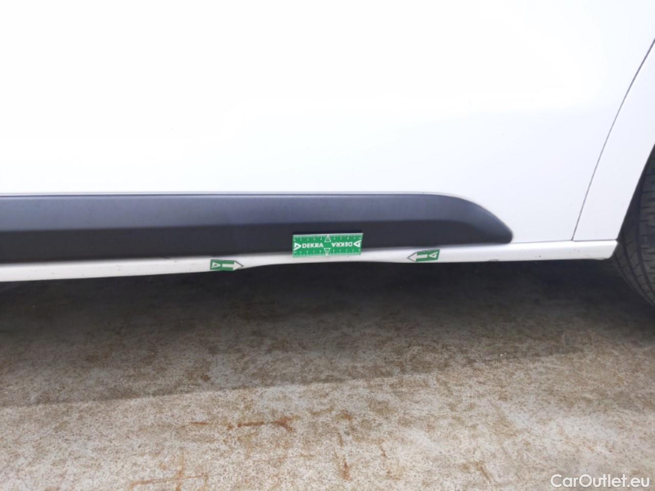  Peugeot  Expert PEUGEOT  VU 4p Fourgon BLUEHDI 120 S&S STANDARD PREMIUM #16