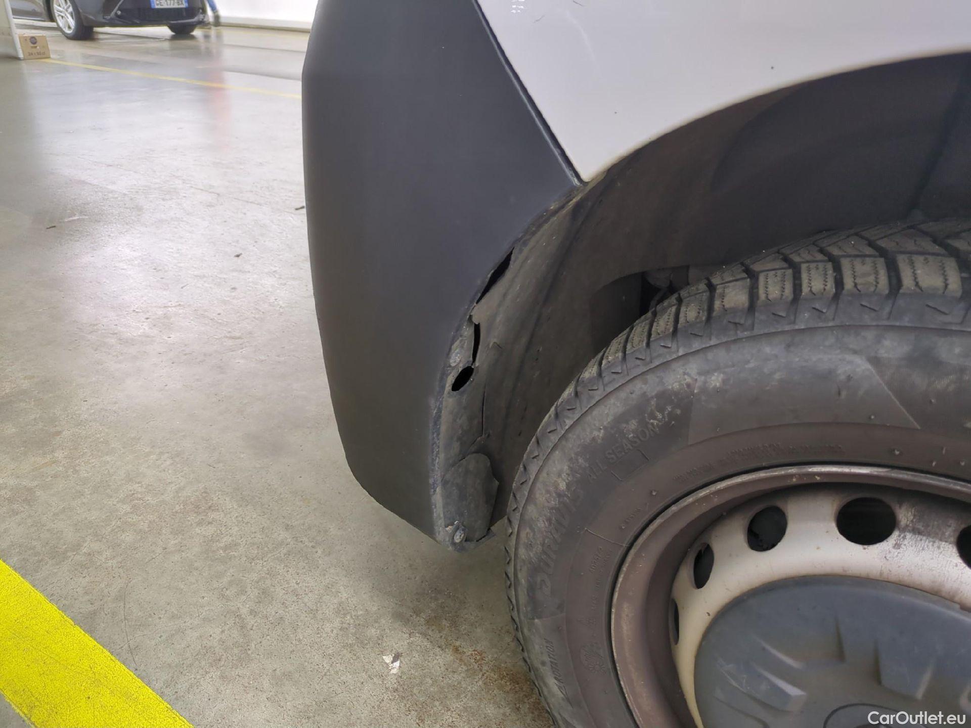  Renault  Master  III Fourgon L3H3 3 5 Grand Confort 2.3 dCi 135CV BVM6 E6dT #2