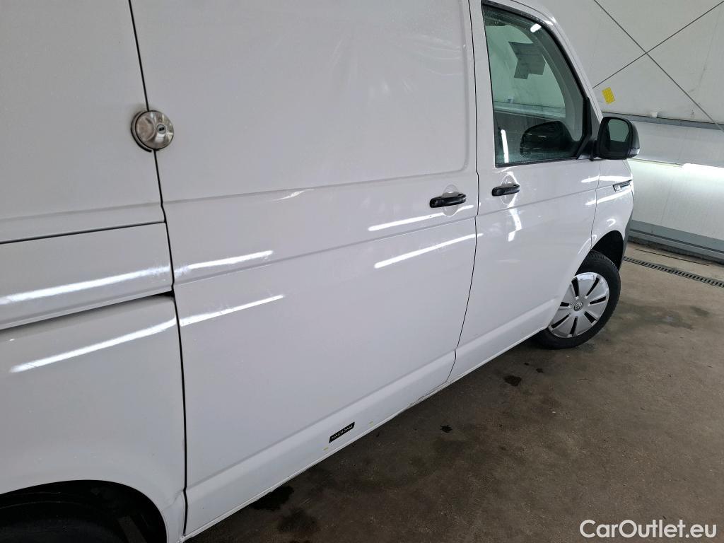  Volkswagen  Transporter VOLKSWAGEN  / 2019 / 4P / Fourgon tôlé 2.0 TDi 150 DSG7 L1H1 Business Line #24