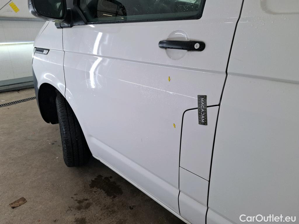  Volkswagen  Transporter VOLKSWAGEN  / 2019 / 4P / Fourgon tôlé 2.0 TDi 150 DSG7 L1H1 Business Line #27