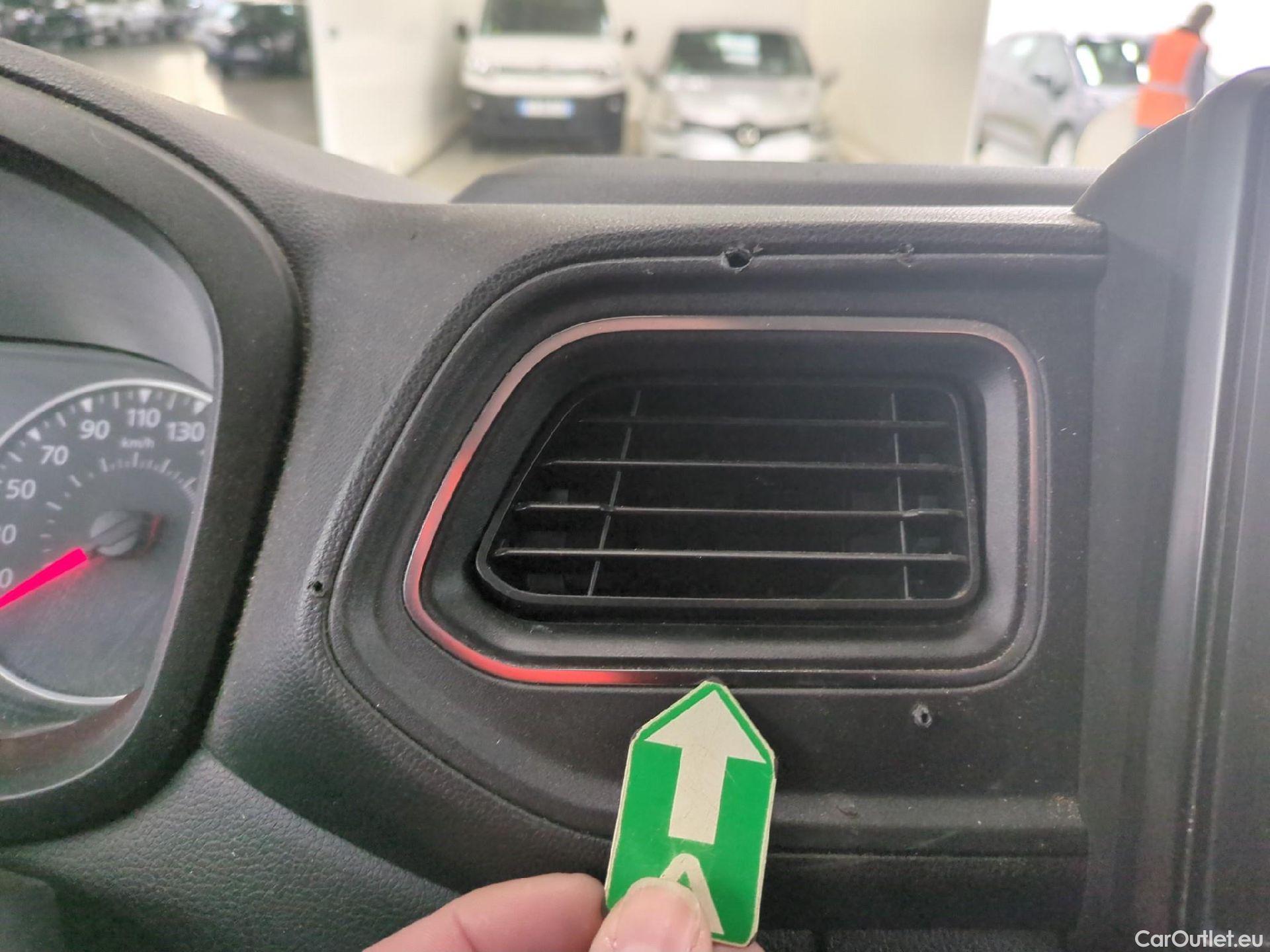  Renault  Master  III Fourgon L3H3 3 5 Grand Confort 2.3 dCi 135CV BVM6 E6dT #4