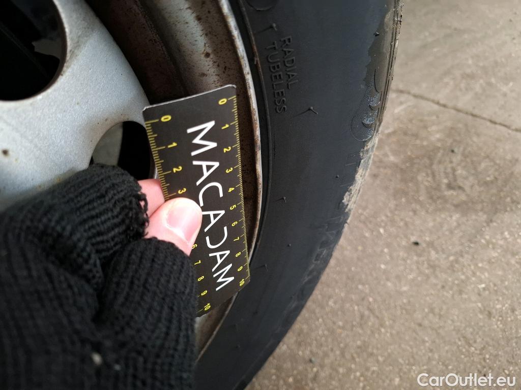  Peugeot  Partner  Premium L1 1.5 HDi 130CV BVA8 E6dT
 #12