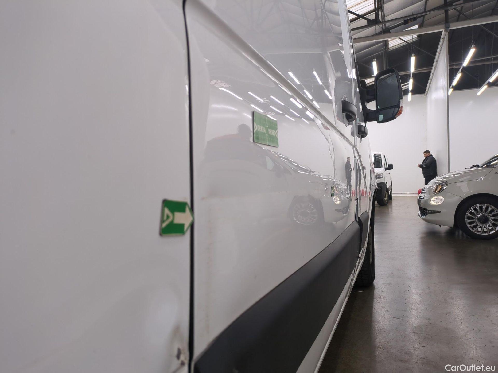  Renault  Master  III Fourgon L3H3 3 5 Grand Confort 2.3 dCi 135CV BVM6 E6dT #96