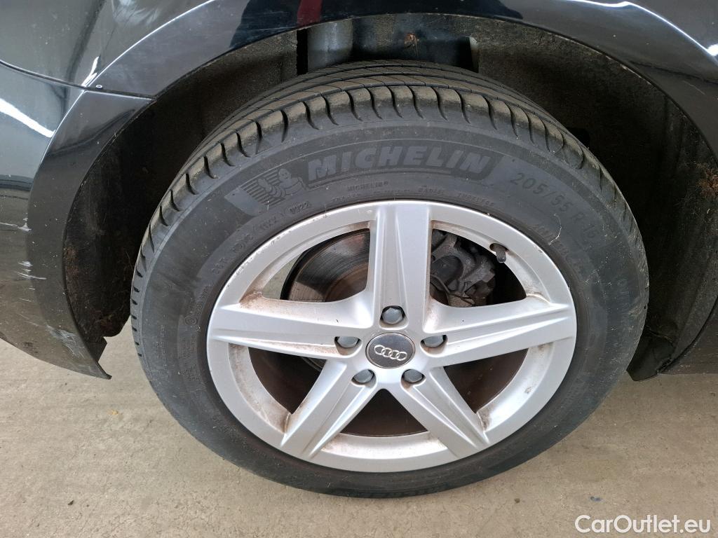  Audi  A3 AUDI  Sportback 5p Berline 30 TFSI BUSINESS LINE #92