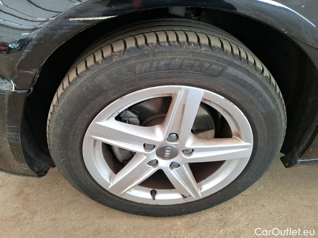  Audi  A3 AUDI  Sportback 5p Berline 30 TFSI BUSINESS LINE #45