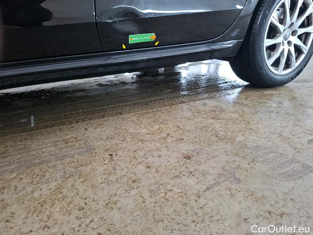  Audi  A4  Berline 35 TDI Business line 2.0 TDI 165CV BVA7 E6dT #17