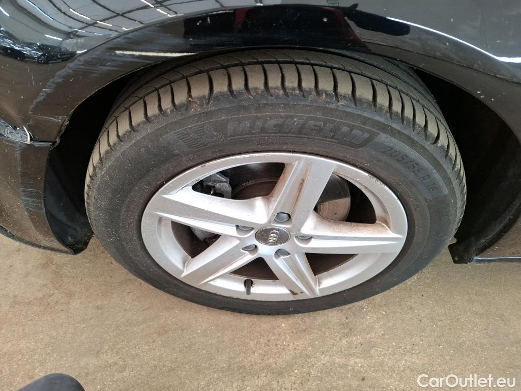  Audi  A3 AUDI  Sportback 5p Berline 30 TFSI BUSINESS LINE #44