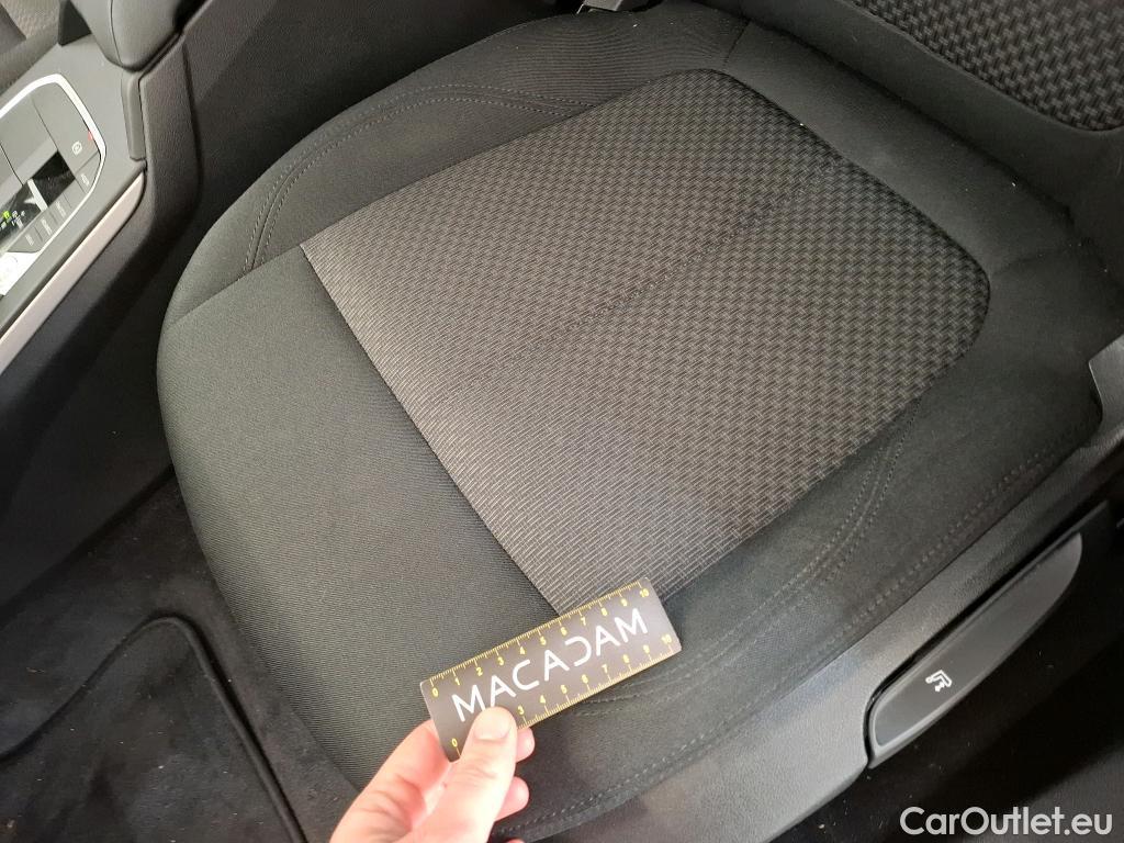  Bmw  Serie 1 BMW Série 1 / 2019 / 5P / Berline 116i DKG7 Business Design #24