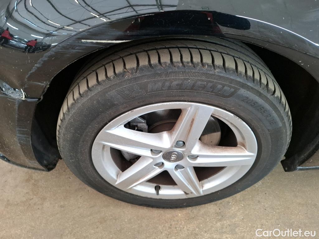  Audi  A3 AUDI  Sportback 5p Berline 30 TFSI BUSINESS LINE #48