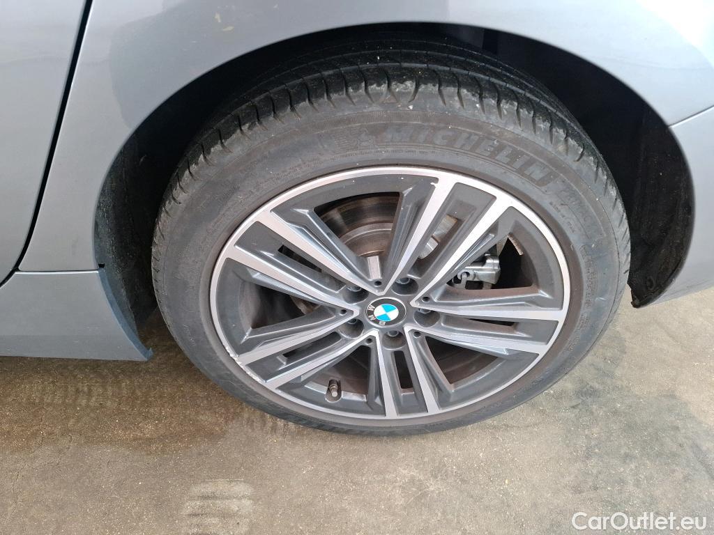  Bmw  Serie 1 BMW Série 1 / 2019 / 5P / Berline 116i DKG7 Business Design #4