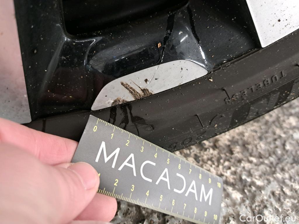  Citroen  C5  Aircross Shine Pack 1.6 PureTech 180CV BVA8 E6d #10