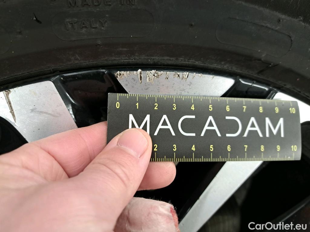  Citroen  C5  Aircross Shine Pack 1.6 PureTech 180CV BVA8 E6d #9