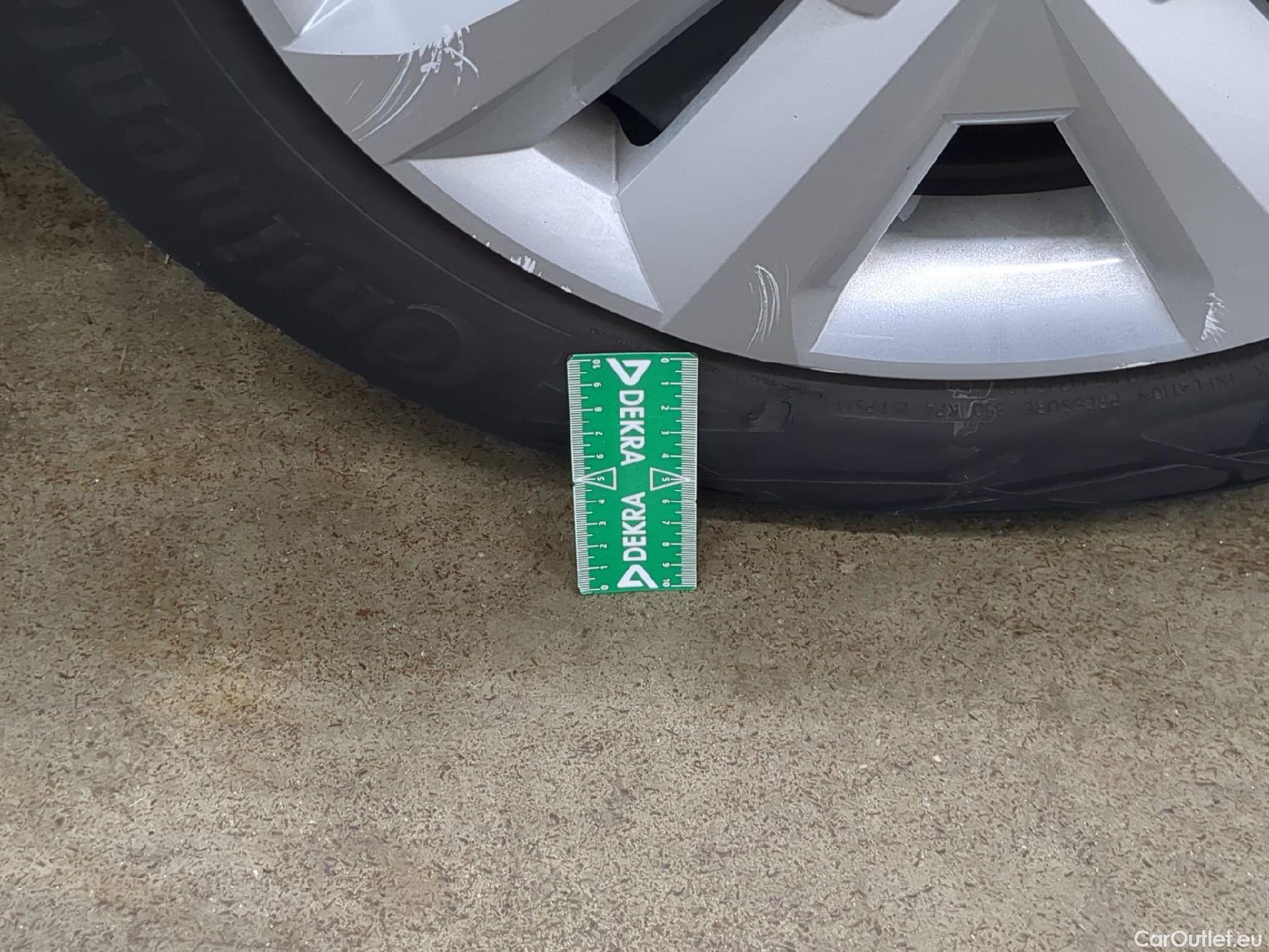  Dacia  Sandero  III Confort 1.0 TCe 90CV BVM5 E6d #1