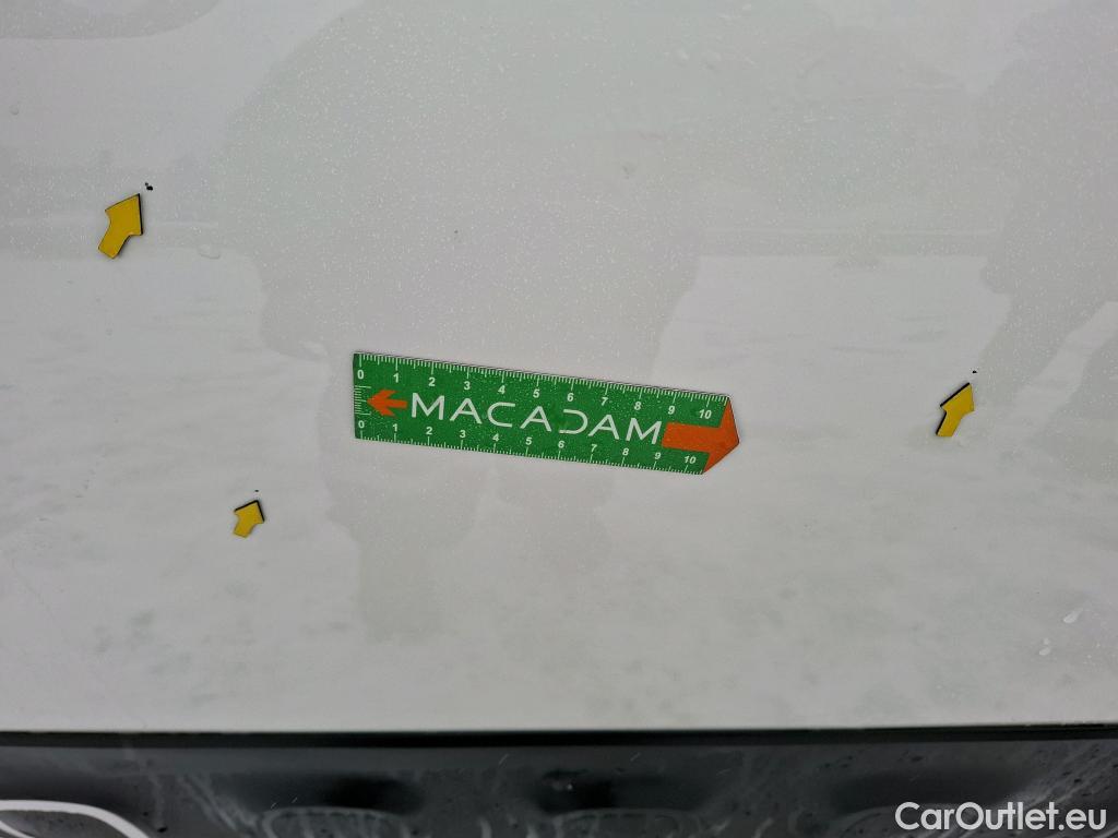  Citroen  C3 CITROEN  / 2016 / 5P / Berline PureTech 110 S&S BVM Shine Business #10