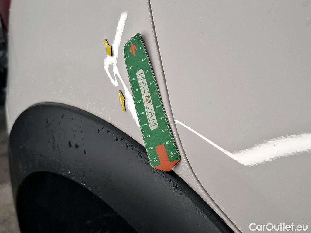  Citroen  C3  Feel Business 1.2 PureTech 80CV BVM5 E6d #4