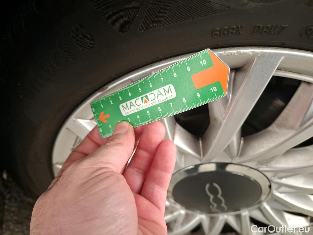  Fiat  500 FIAT  2015 3P Berline Hybrid 1.0 BSG 70 ch Dolcevita #37