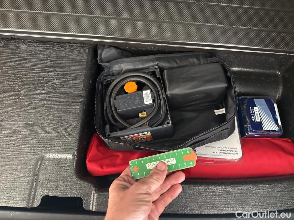  Hyundai  Tucson HYUNDAI   2020 5P  SUV 16 PHEV 265 HTRAC EXECUTIVE 4WD AUTO #19