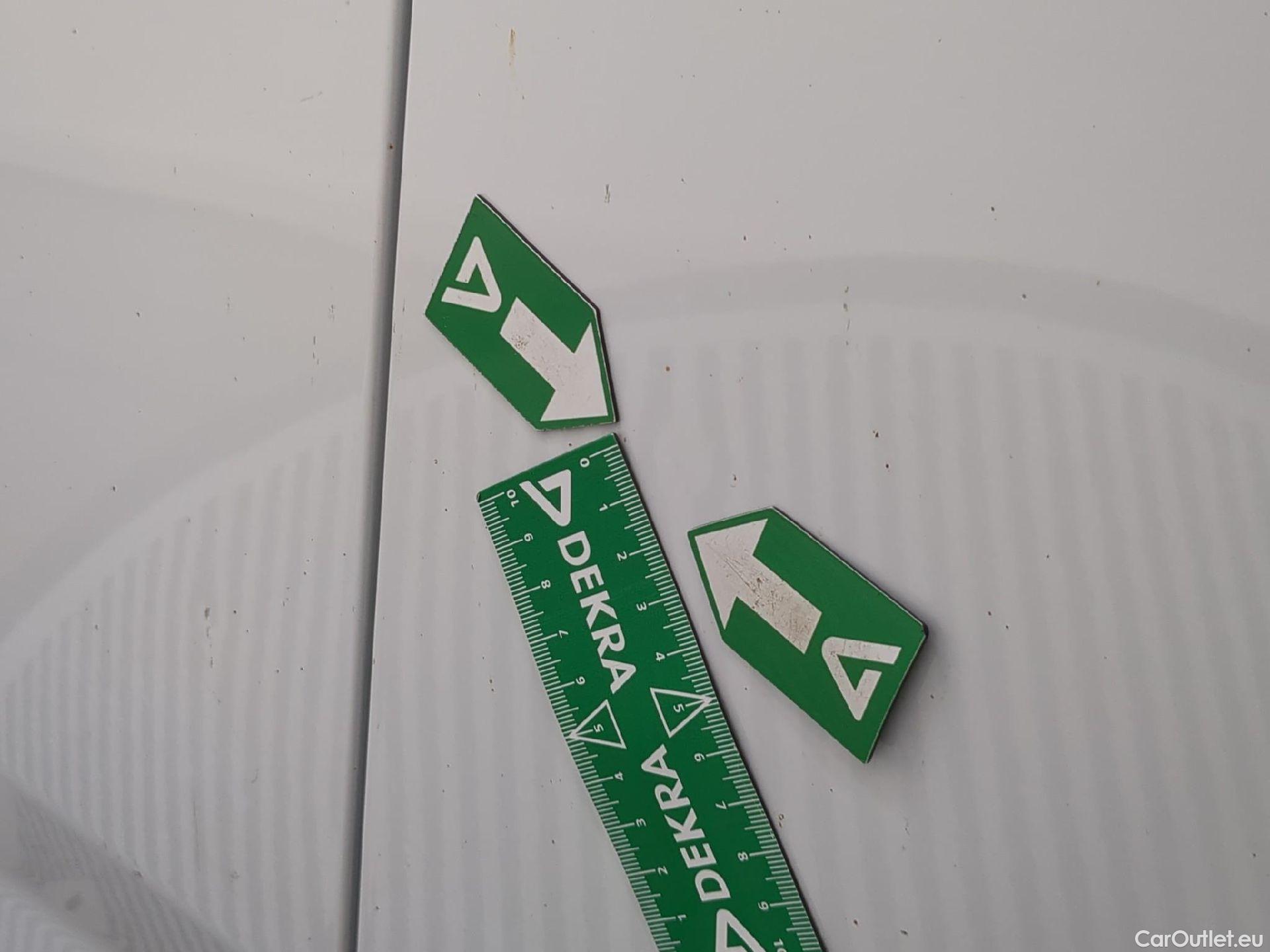  Nissan  Micra NISSAN  5p Berline IG-T 90 Business Edition #4