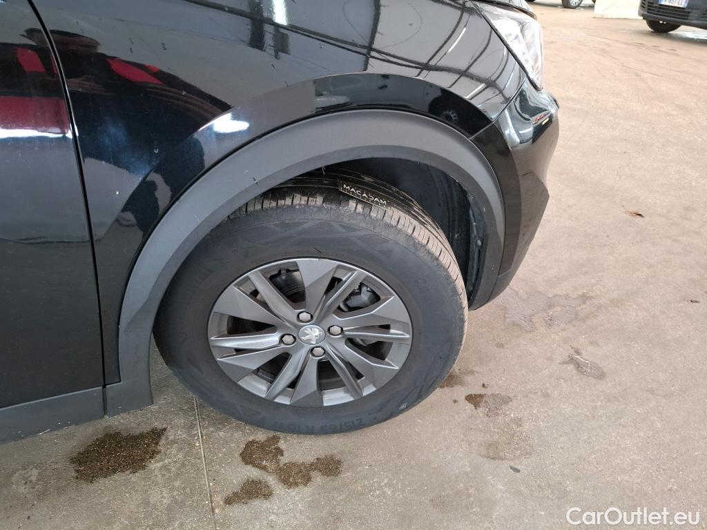  Peugeot  2008  Active Pack 1.2 PureTech 130CV BVM6 E6d #23