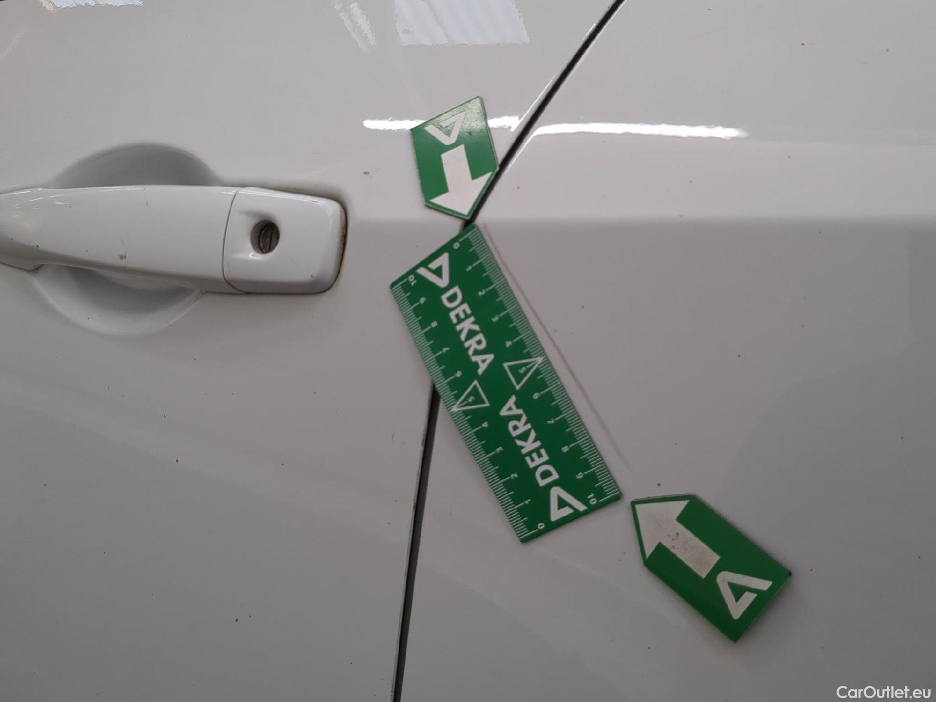  Nissan  Micra NISSAN  5p Berline IG-T 90 Business Edition #24