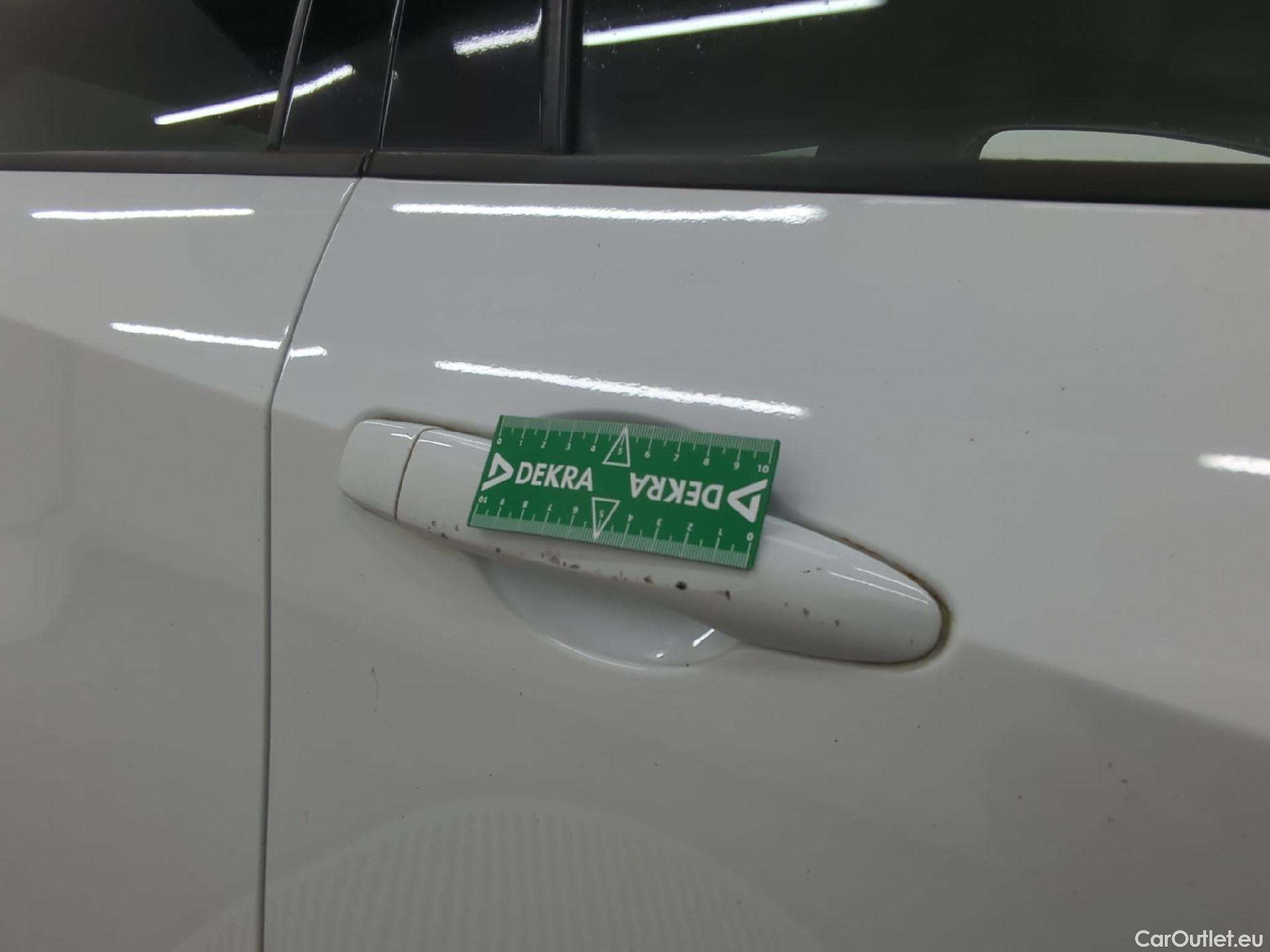  Nissan  Micra NISSAN  5p Berline IG-T 90 Business Edition #6