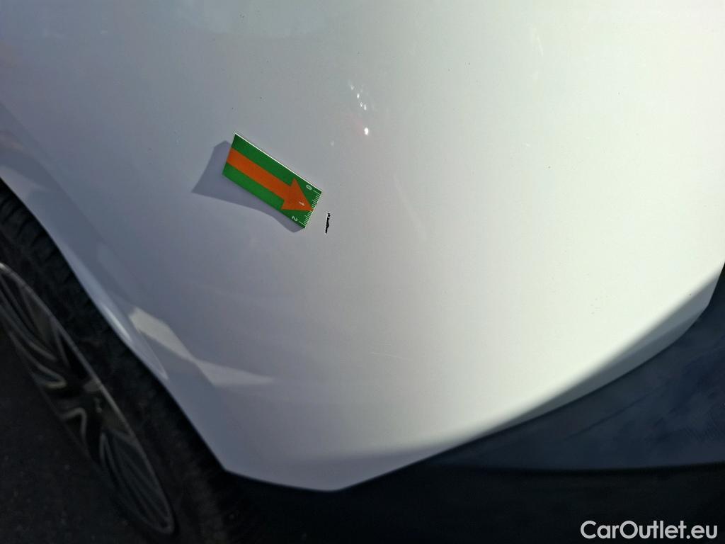  Peugeot  2008 PEUGEOT  / 2016 / 5P / Crossover Puretech 110 S&S ACTIVE #36