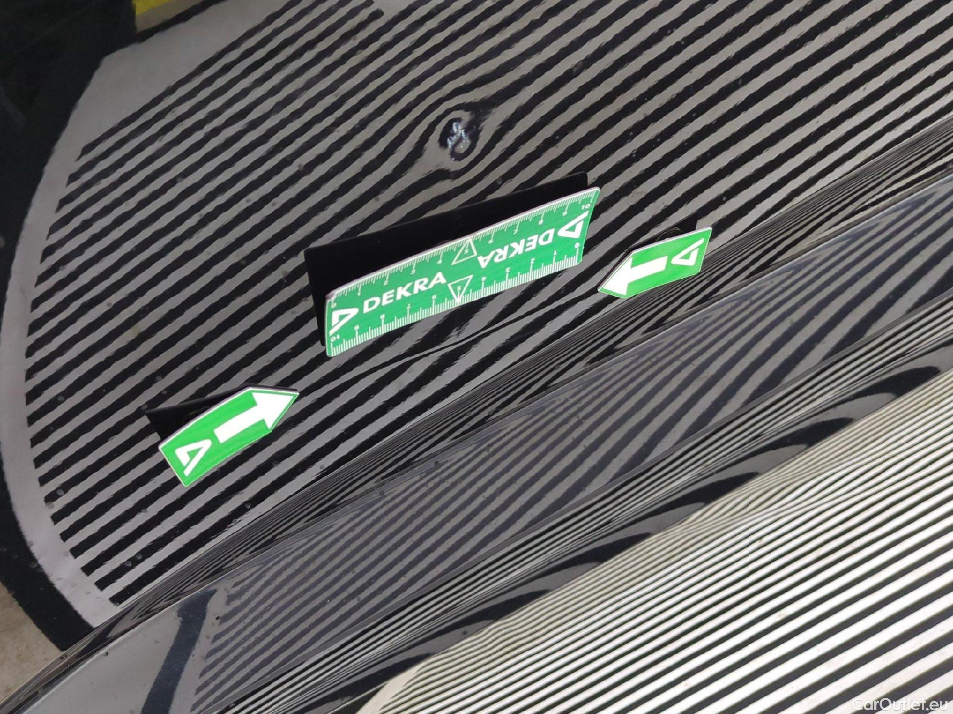  Opel   Grandland X Grandland X Elegance Business 1.5 130CV BVA8 E6d #13