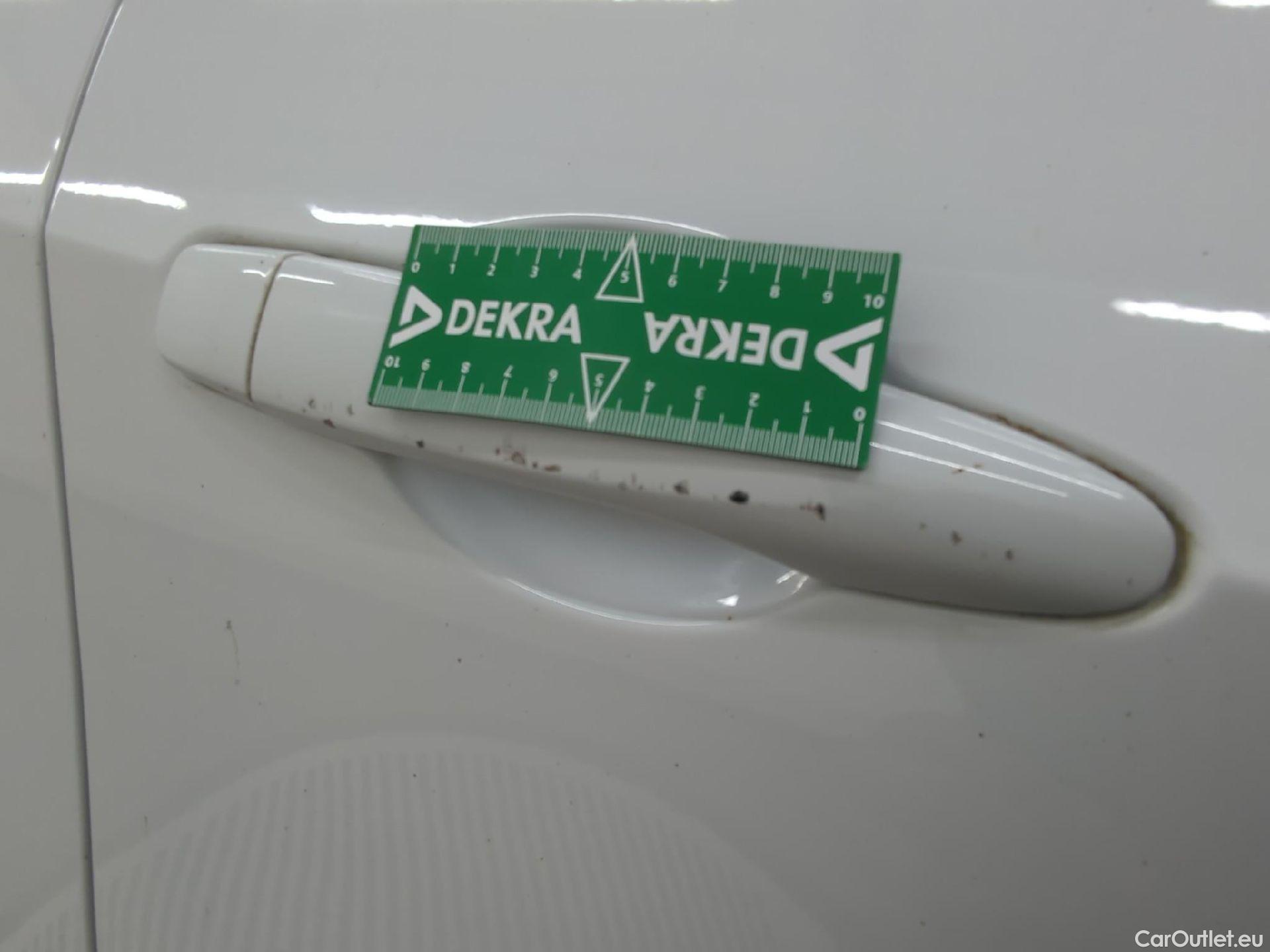  Nissan  Micra NISSAN  5p Berline IG-T 90 Business Edition #5