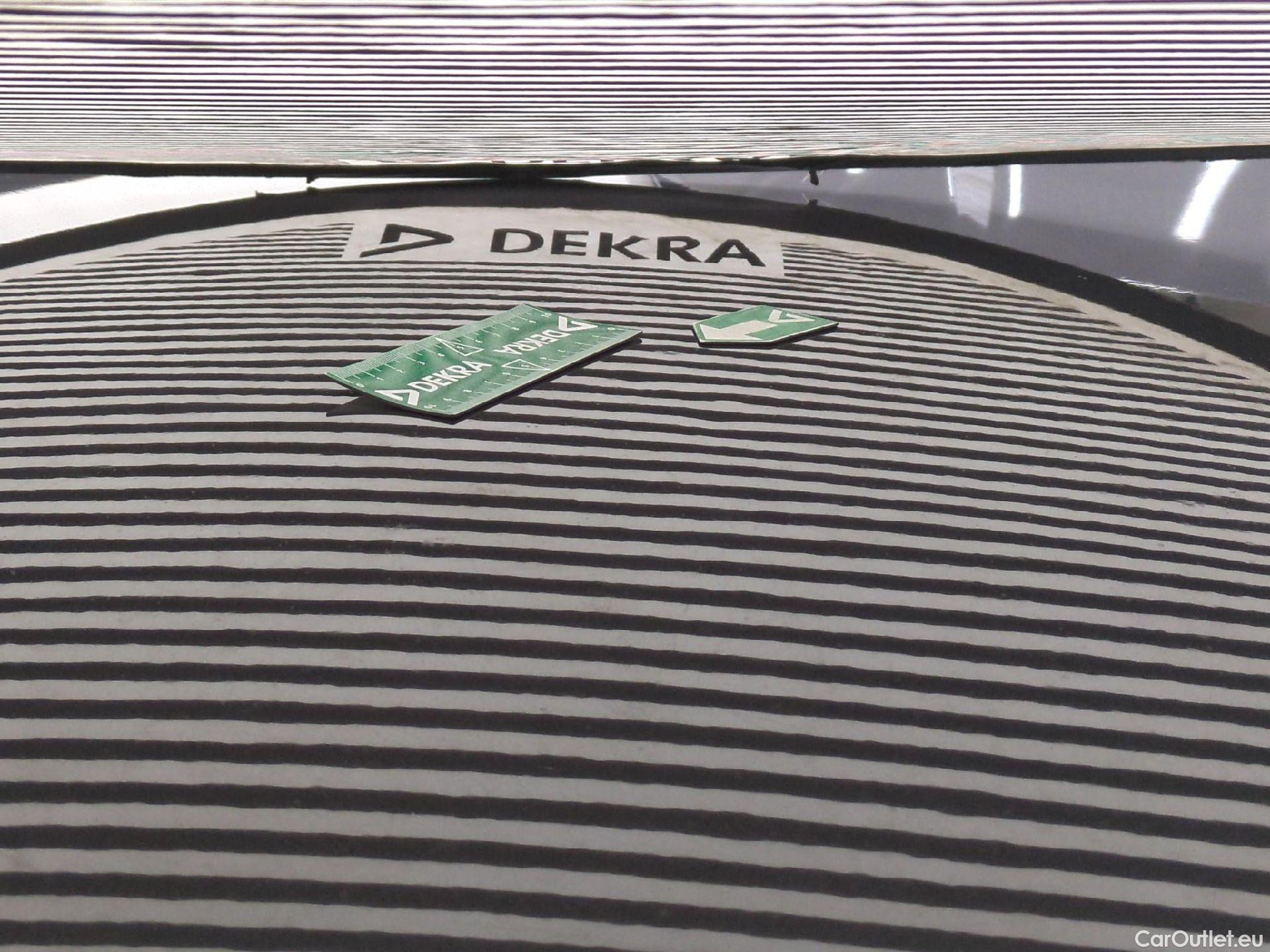  Peugeot  2008  Allure Business 1.5 HDi 110CV BVM6 E6d #11