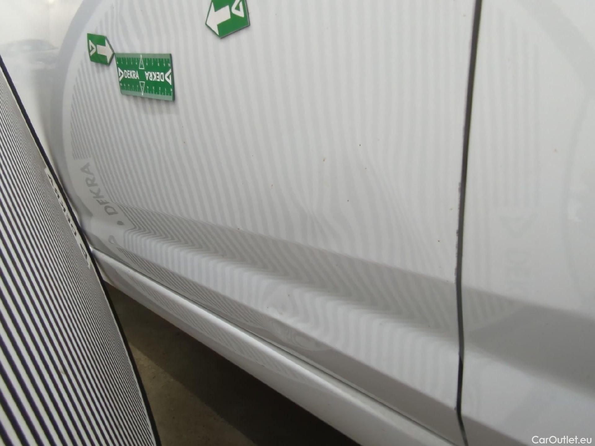  Nissan  Micra NISSAN  5p Berline IG-T 90 Business Edition #21