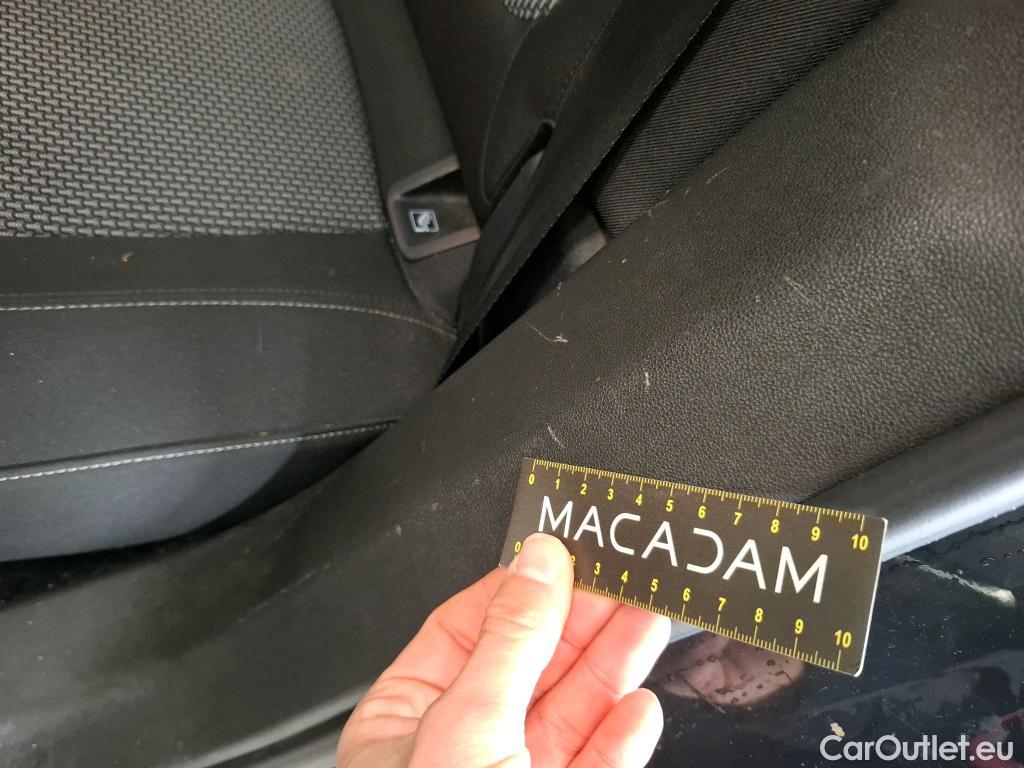  Opel   Grandland X Grandland X Business Edition 1.5 130CV BVA8 E6dT #44