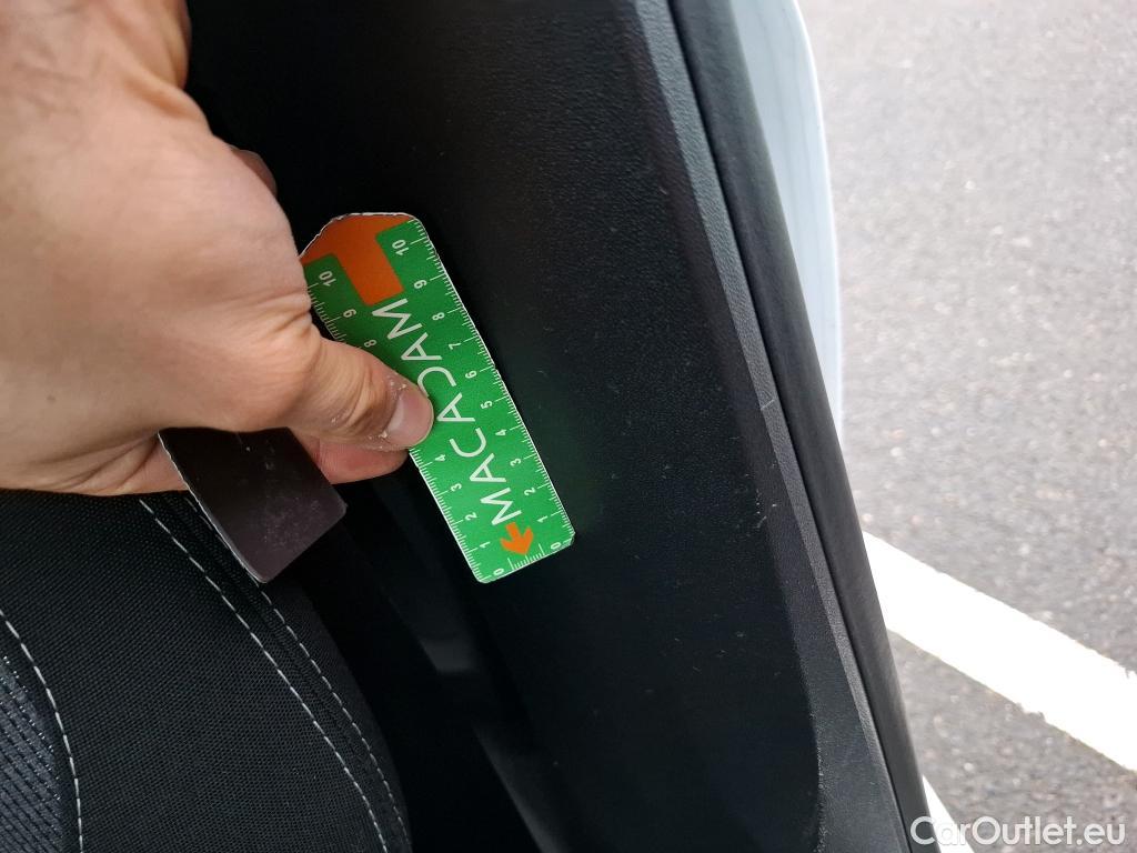  Peugeot  2008  Active Business 1.5 HDi 100CV BVM5 E6dT #9