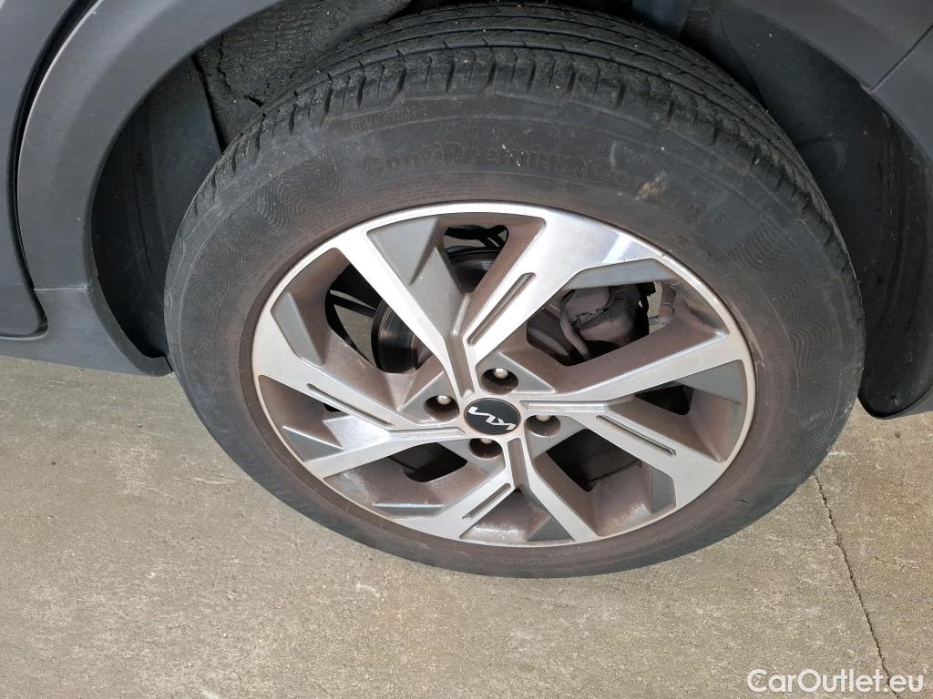  KIA  STONIC KIA  / 2020 / 5P / SUV 1.0 T-GDI 120 MHEV GT LINE DCT7 #18