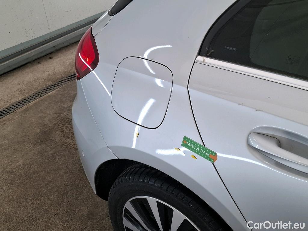  Mercedes  A-Klasse MERCEDES-BENZ Classe A Compact  2018  5P  Berline A 250 e Business Line 8GDCT #15