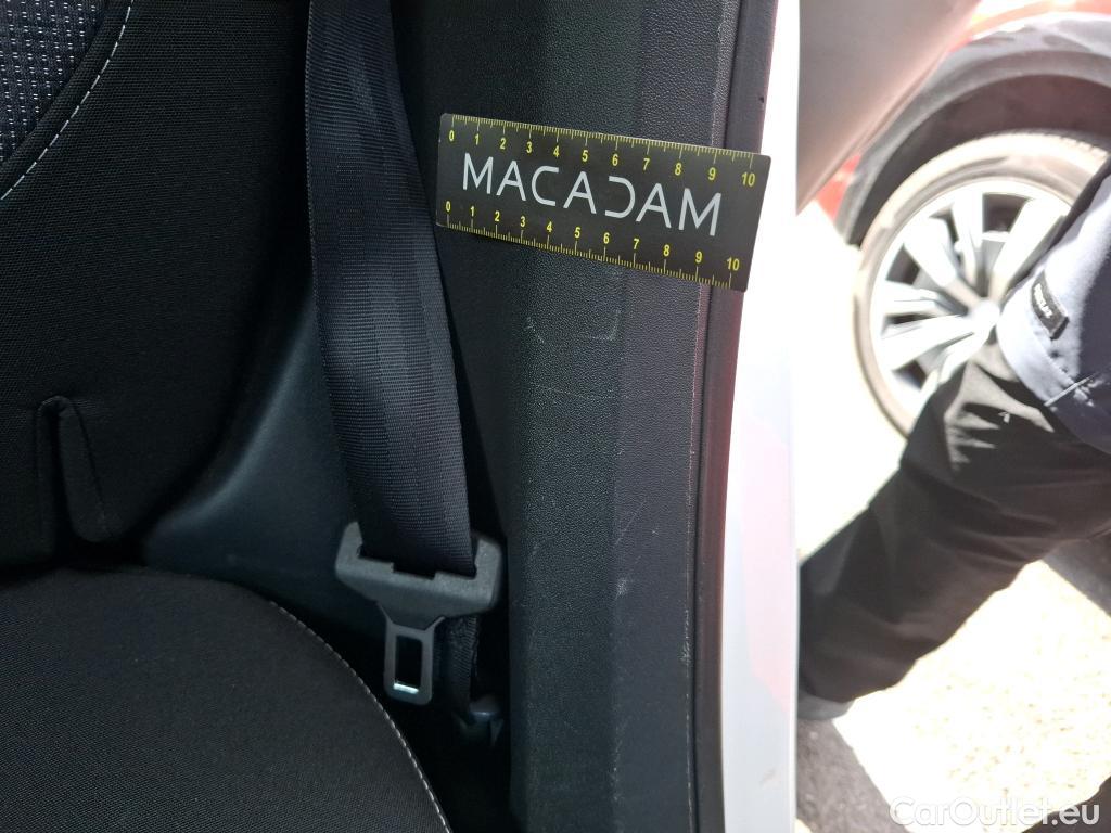  Peugeot  2008 PEUGEOT  / 2016 / 5P / Crossover Puretech 110 S&S ACTIVE #15