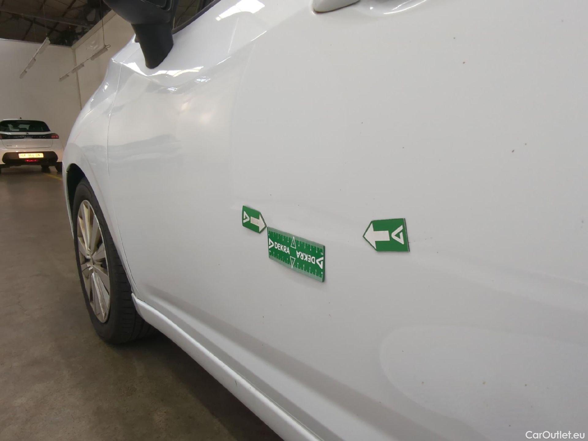  Nissan  Micra NISSAN  5p Berline IG-T 90 Business Edition #22