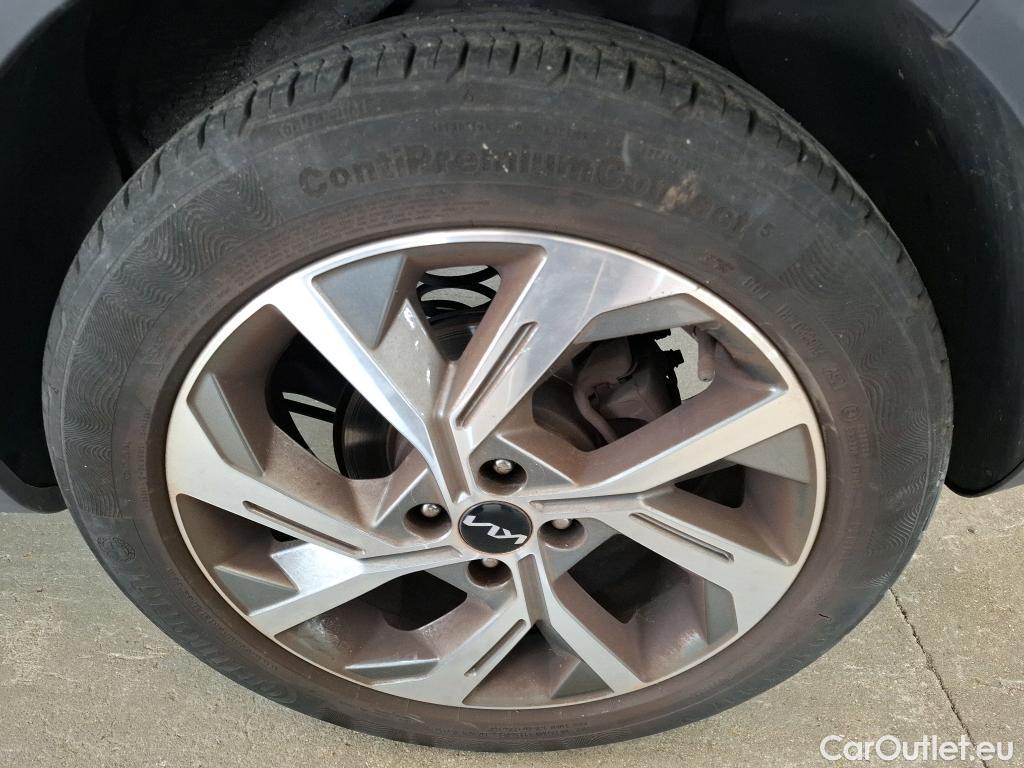  KIA  STONIC KIA  / 2020 / 5P / SUV 1.0 T-GDI 120 MHEV GT LINE DCT7 #6