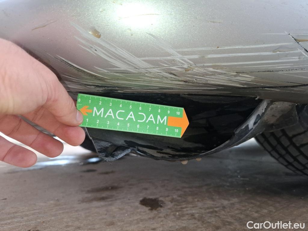  Mercedes  A-Klasse MERCEDES-BENZ Classe A Compact  2018  5P  Berline A 250 e Business Line 8GDCT #3