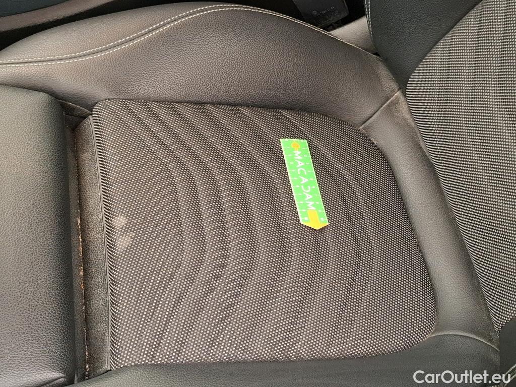  Mercedes  A-Klasse MERCEDES-BENZ Classe A Compact  2018  5P  Berline A 250 e Business Line 8GDCT #31