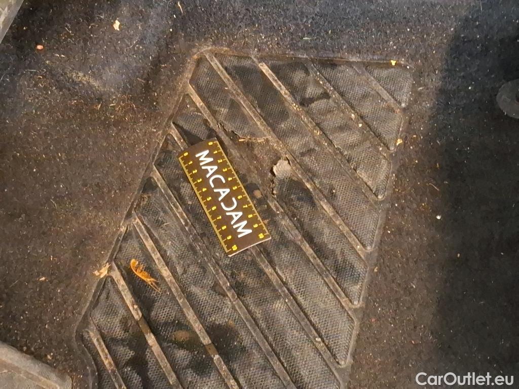  Peugeot  3008  Active Business 1.2 PureTech 130CV BVA8 E6d #14