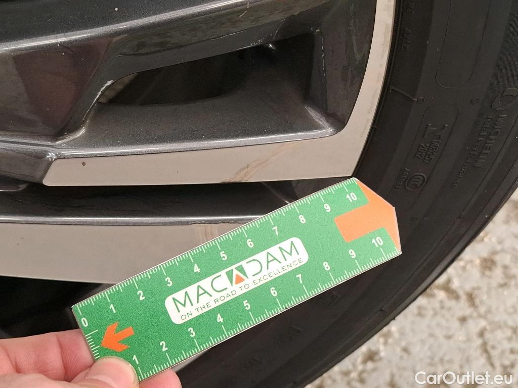  Peugeot  3008  Allure 1.2 PureTech 130CV BVA8 E6d #34