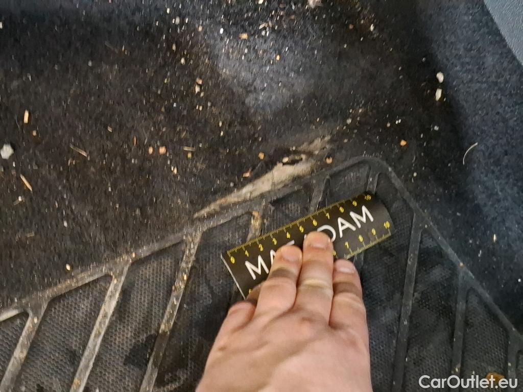  Peugeot  3008  Active Business 1.5 HDi 130CV BVA8 E6dT #50