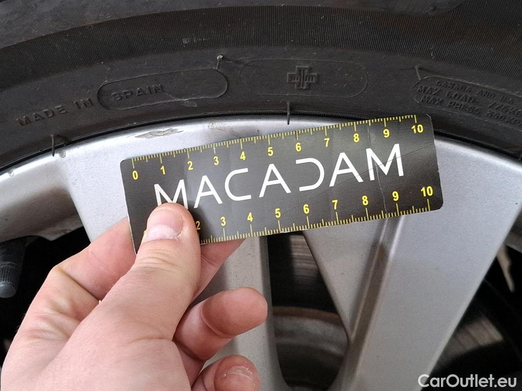  Peugeot  3008  Active Business 1.5 HDi 130CV BVA8 E6dT #28