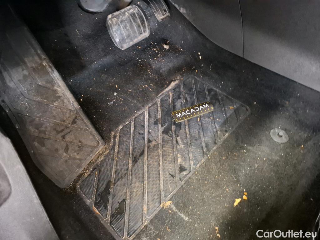  Peugeot  3008  Active Business 1.5 HDi 130CV BVA8 E6dT #49