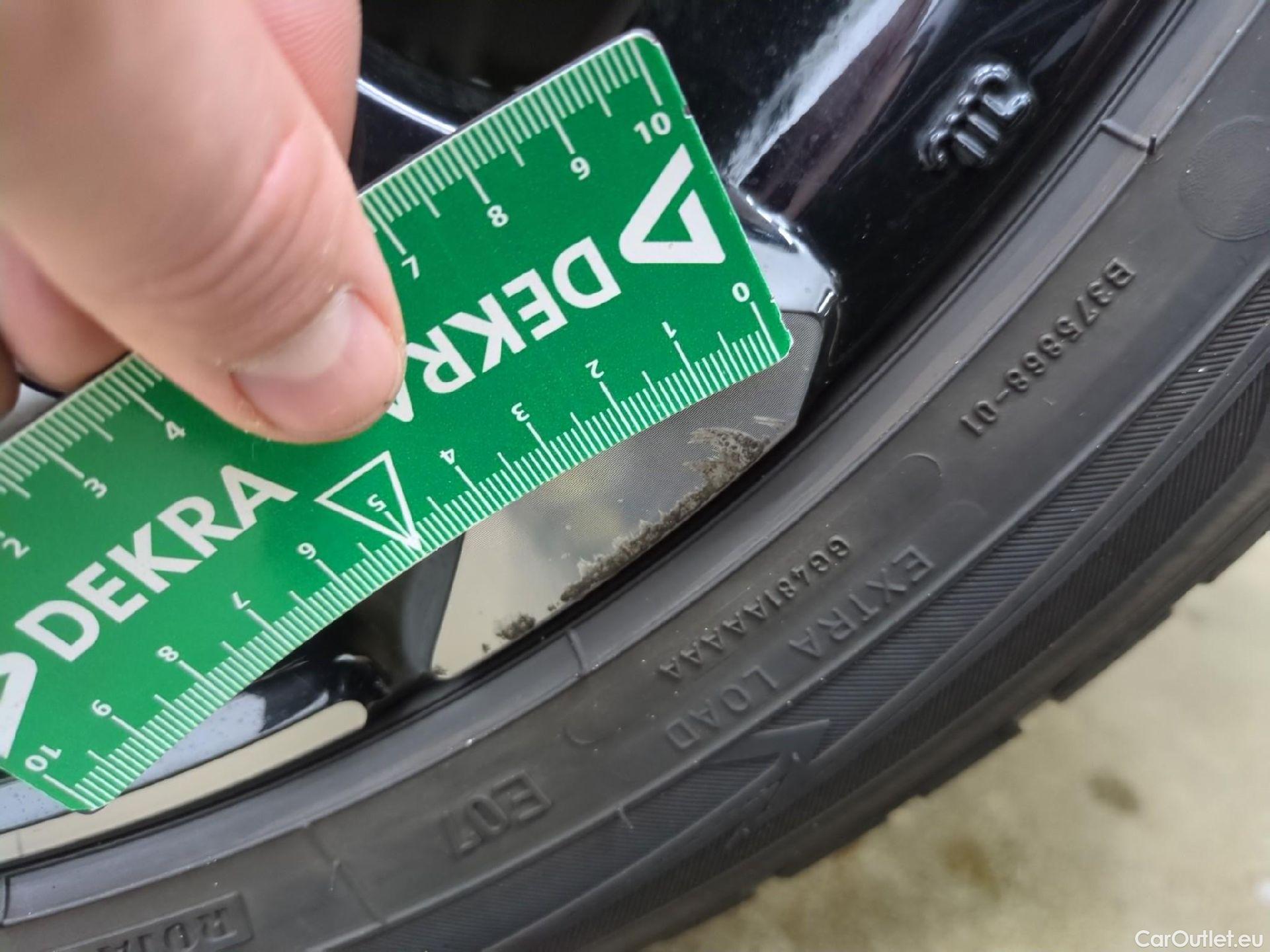  Toyota  Yaris Cross TOYOTA  Hybride / 2021 / 5P / SUV 1.5 HYBRID 116H DESIGN AUTO #3