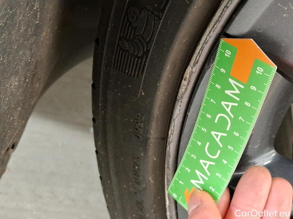  Tesla  Model 3 TESLA  / 2018 / 4P / Berline Propulsion #64