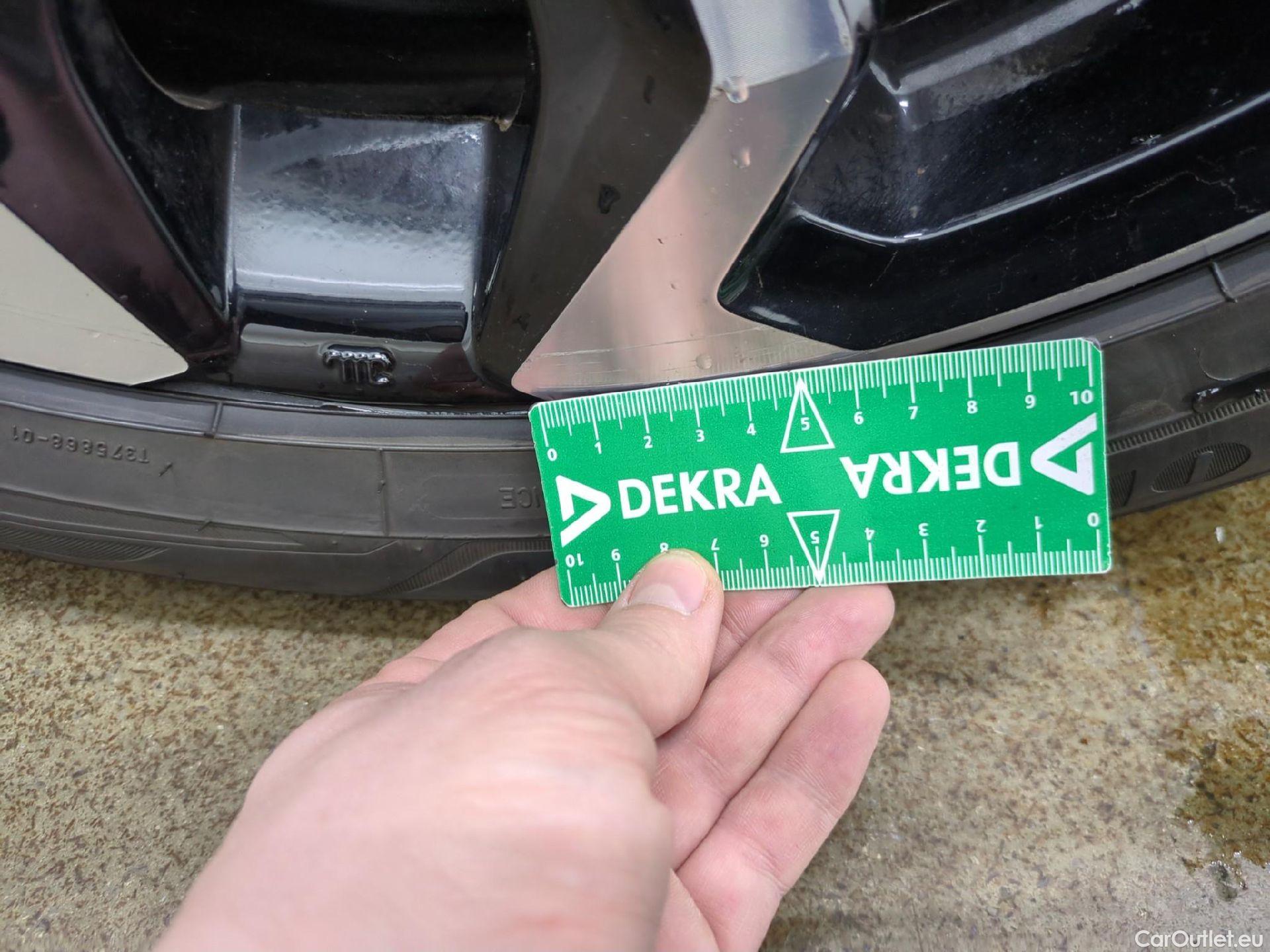  Toyota  Yaris Cross TOYOTA  Hybride / 2021 / 5P / SUV 1.5 HYBRID 116H DESIGN AUTO #11