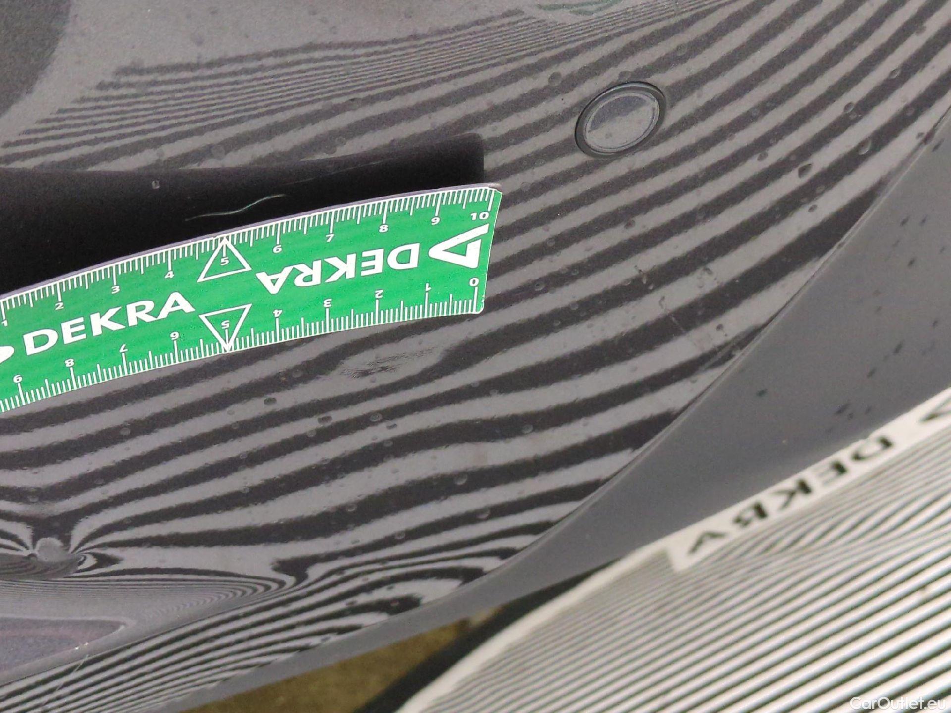  Toyota  Yaris Cross TOYOTA  Hybride / 2021 / 5P / SUV 1.5 HYBRID 116H DESIGN AUTO #50